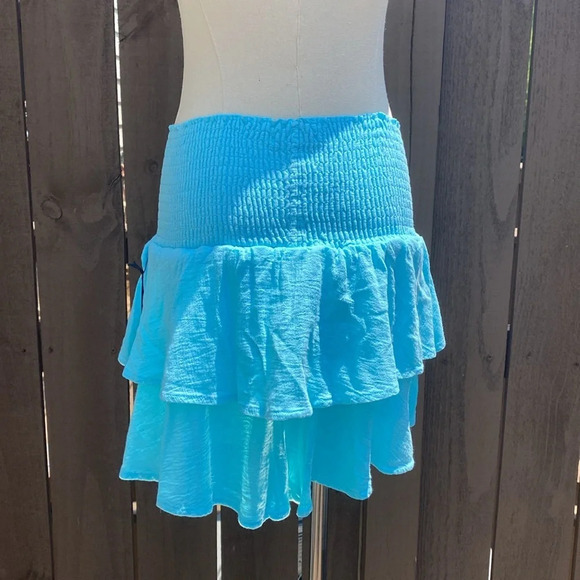Yana K Portofino skirt in aqua tiered built in shorts medium stretchy - Picture 6 of 13